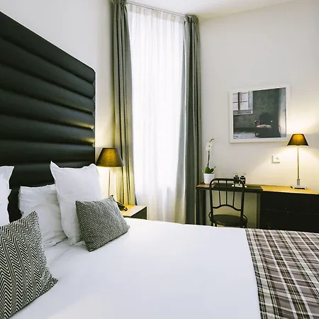 Pulitzer Hotel