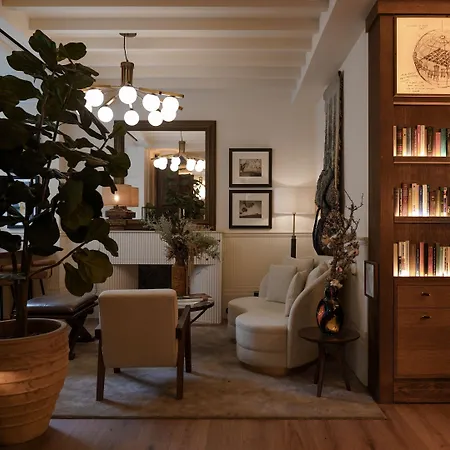 Pulitzer Hotel 4*